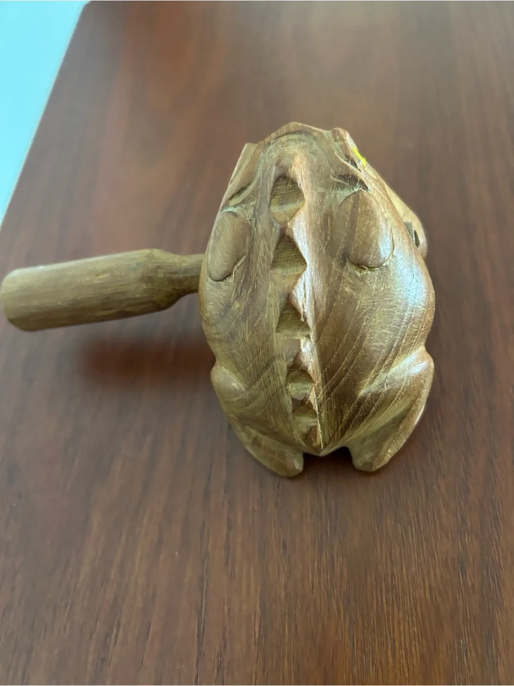 Hand-Carved Brown Wooden Frog Enrichment Rattle for Reptiles